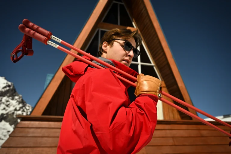Yardsale Shark Tank​ Ski Poles